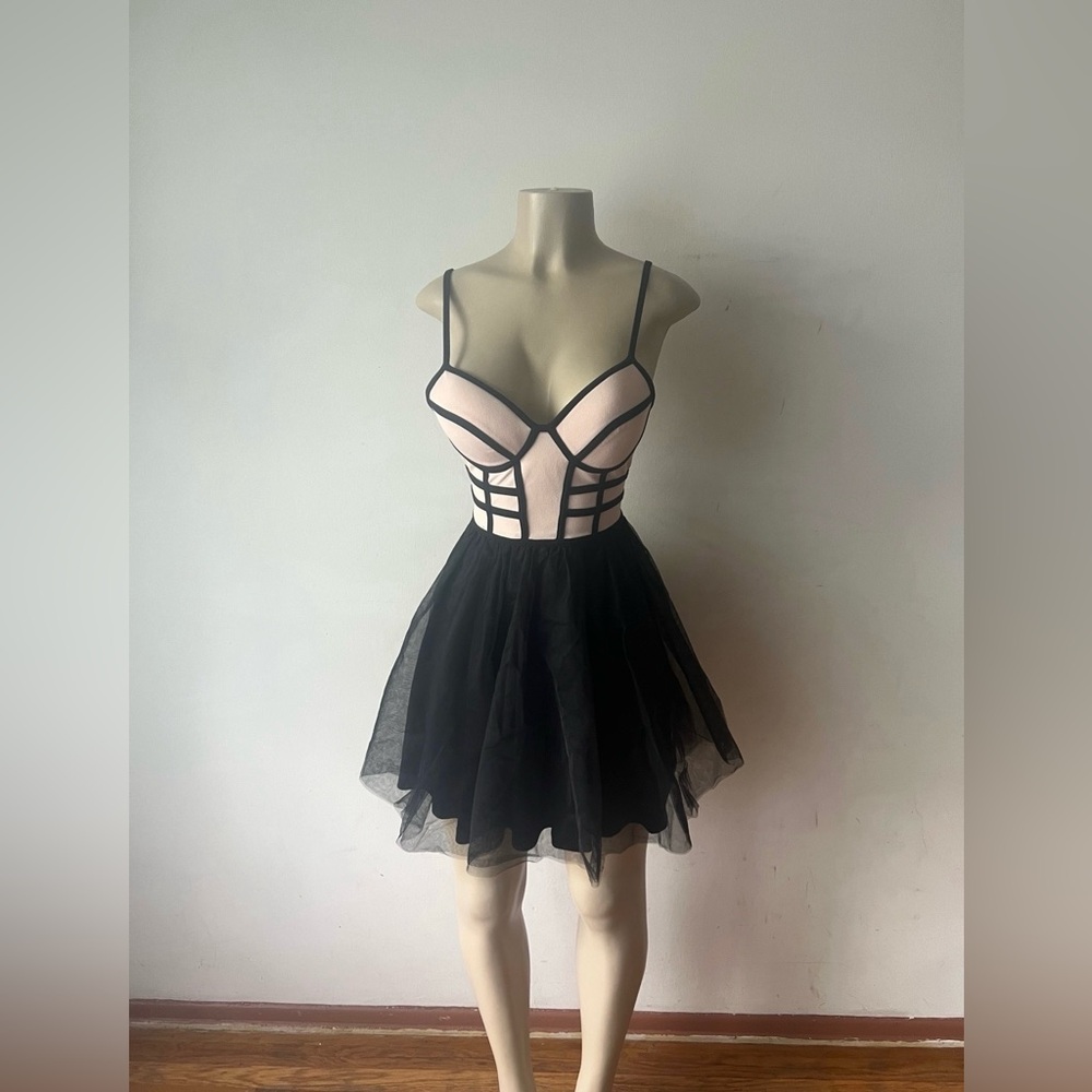 Cute Tulle Dress - Picture 3 of 3